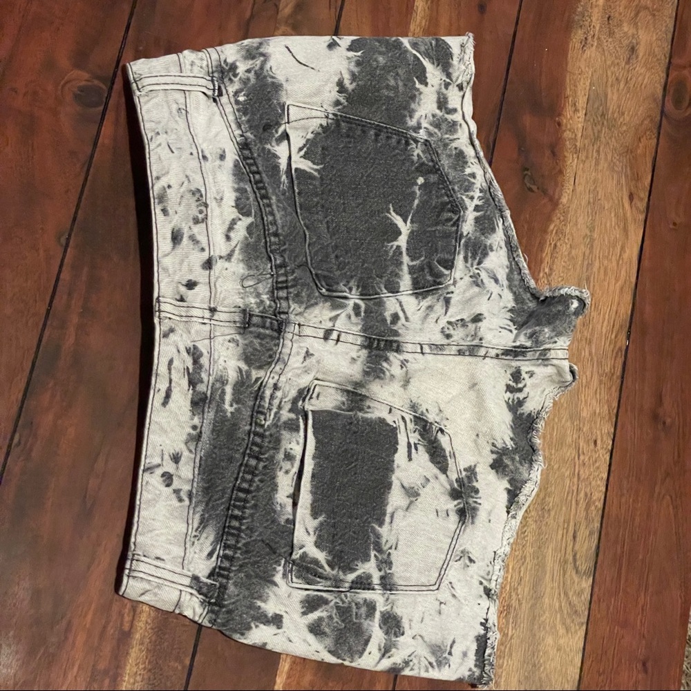 Mossimo High Rise Shorts 🔥🖤 - Picture 4 of 6